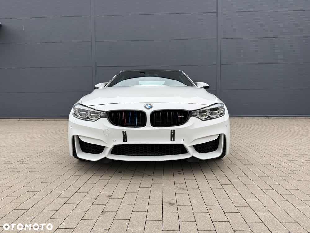 BMW M4 Standard - 2