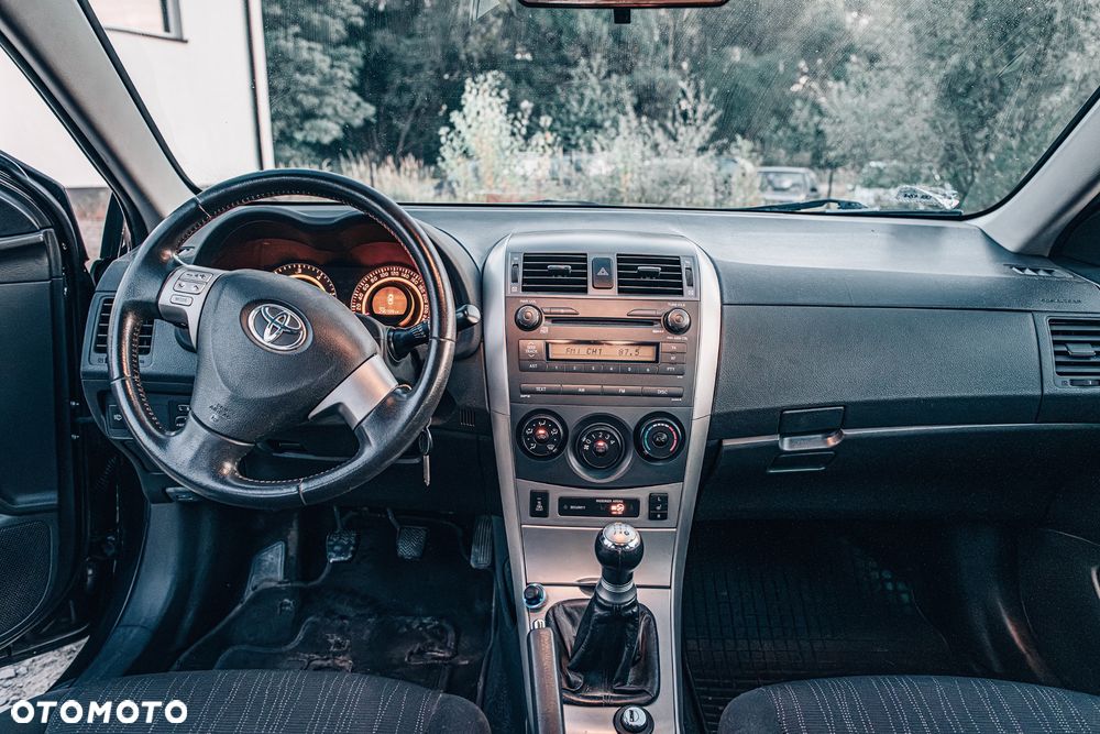 Toyota Corolla - 6