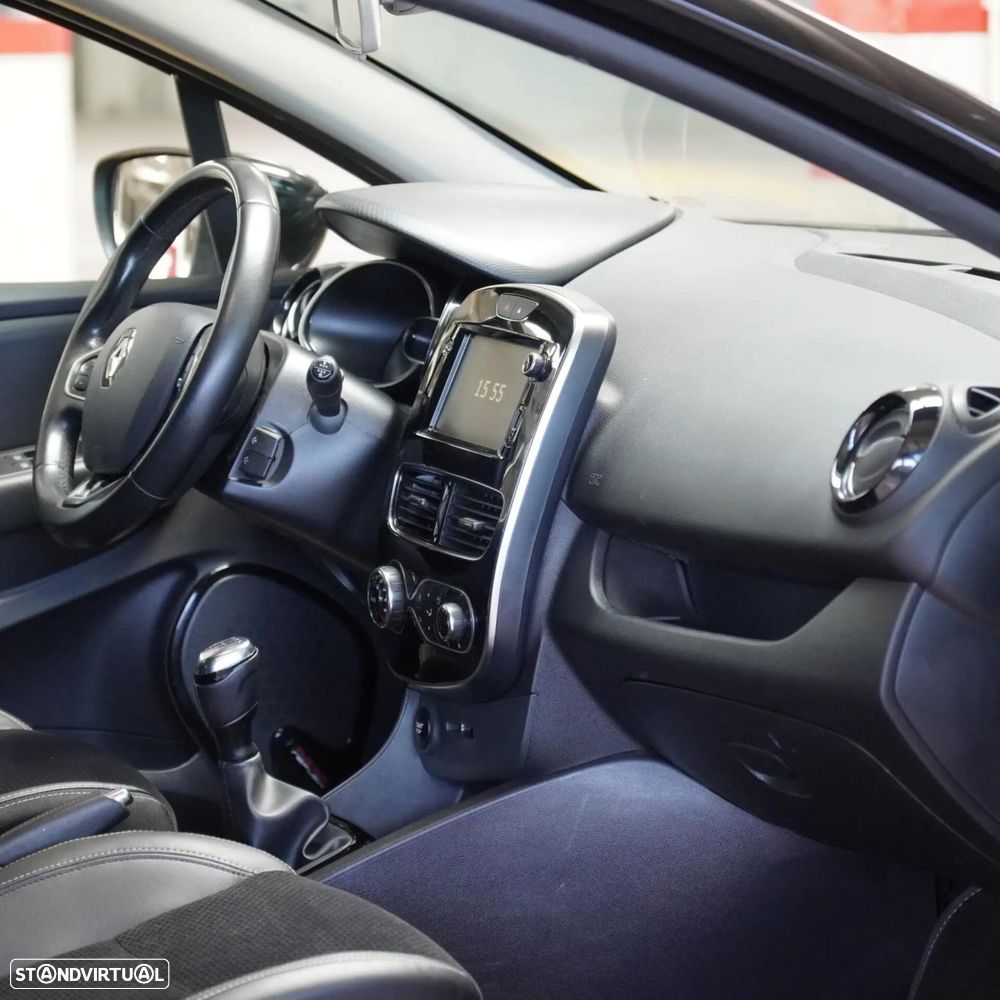 Renault Clio - 17
