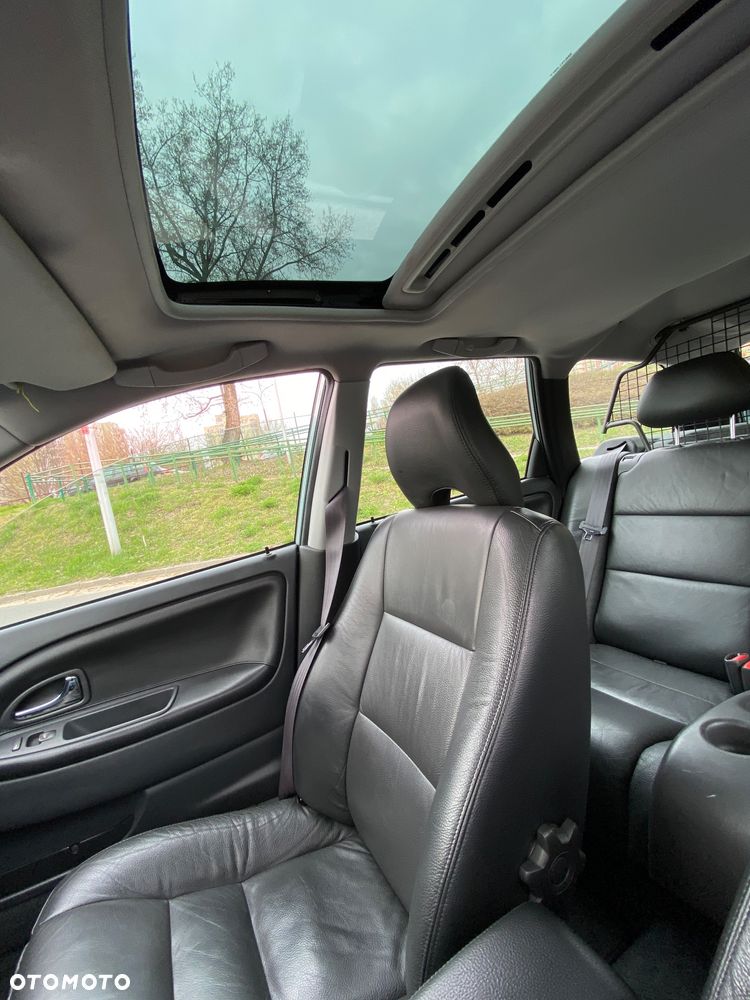 Volvo V40 1.9D - 18