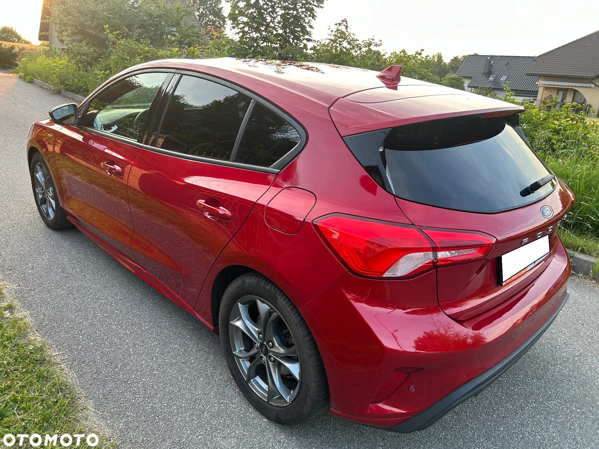 Ford Focus 1.0 EcoBoost Hybrid ST-LINE - 10