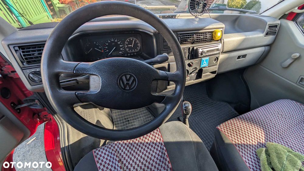 Volkswagen Transporter - 4