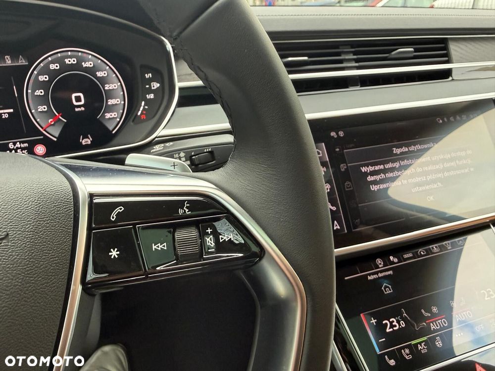 Audi A8 - 15