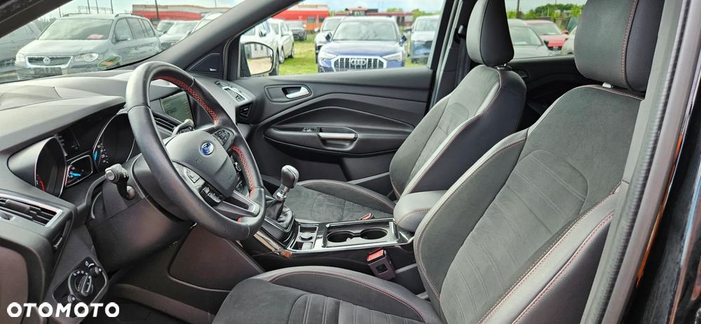 Ford Kuga - 13