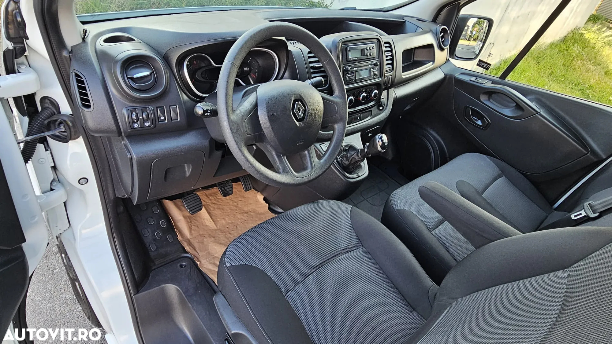 Renault Trafic 2.0 Blue dCi 120 Furgon Cabina Dubla L2H1 Authentique - 6