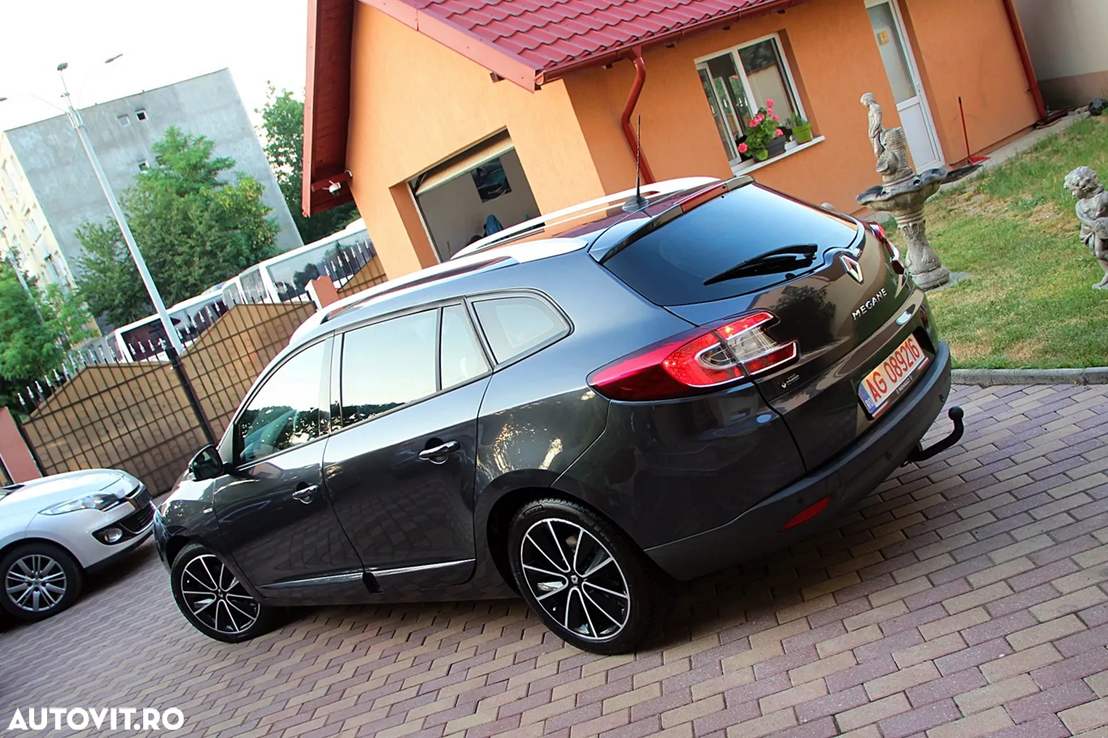 Renault Megane Grandtour ENERGY dCi 110 Start & Stopp Bose Edition - 7