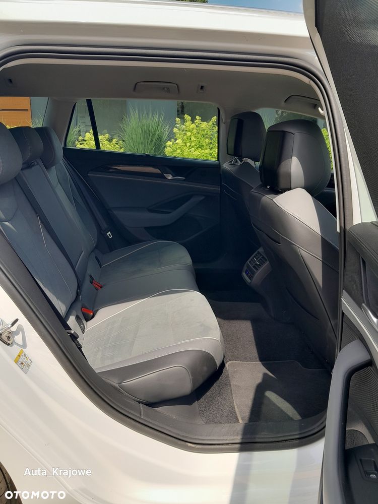 Volkswagen Passat - 35