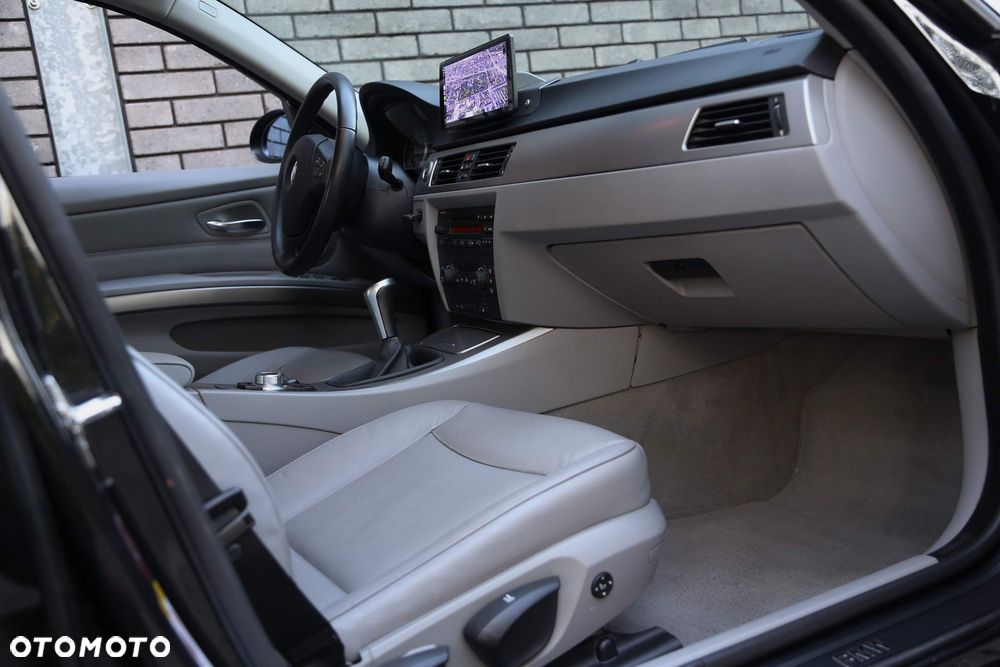 BMW Seria 3 - 31