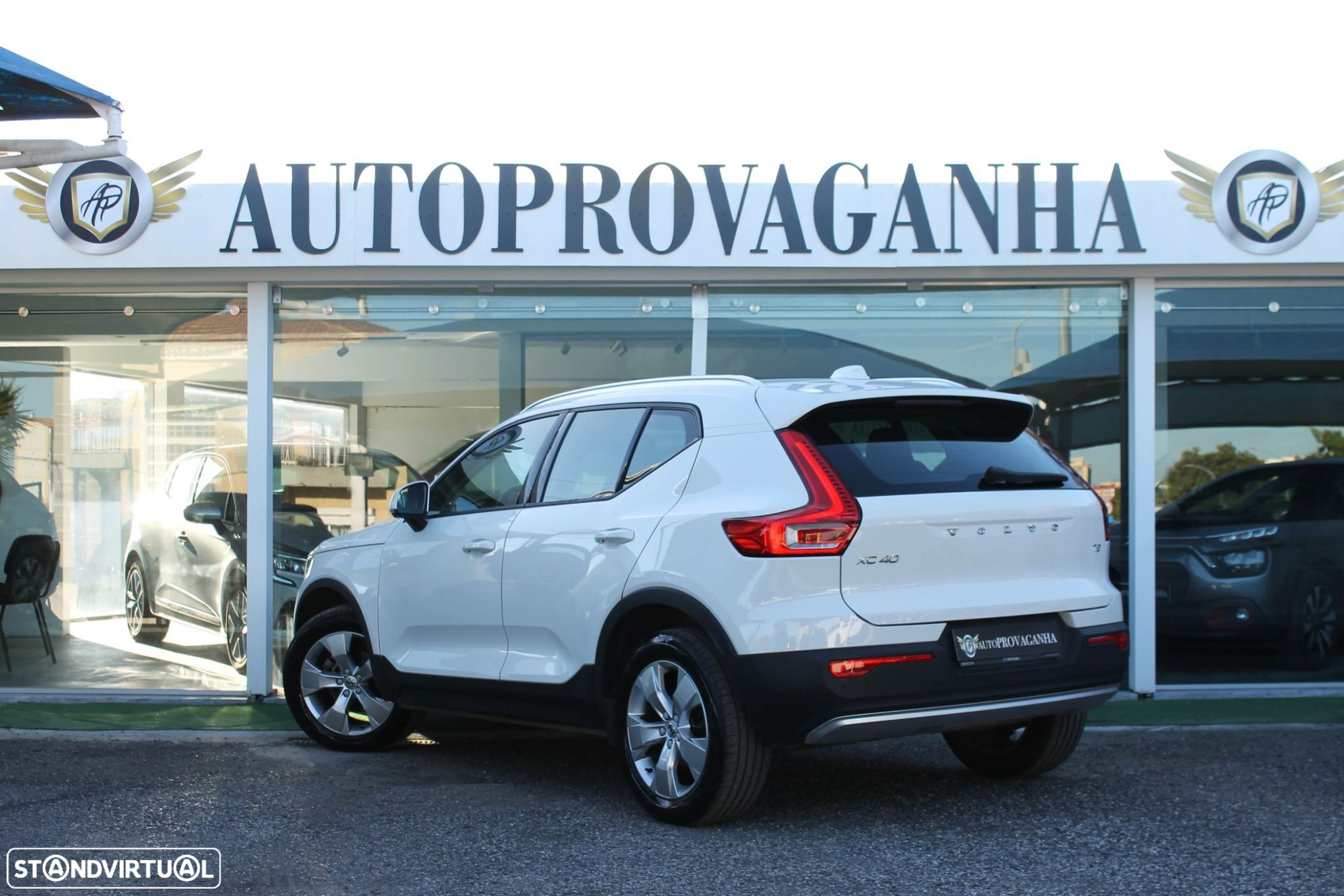 Volvo XC 40 1.5 T2 Momentum Core - 48