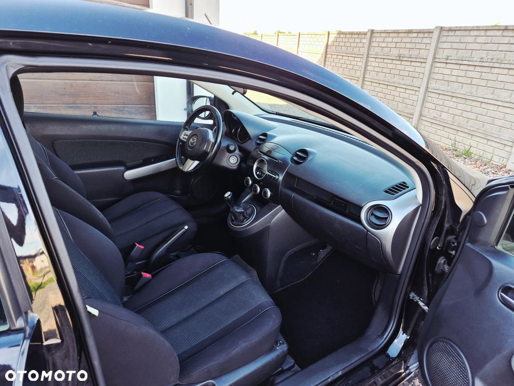 Mazda 2 - 7