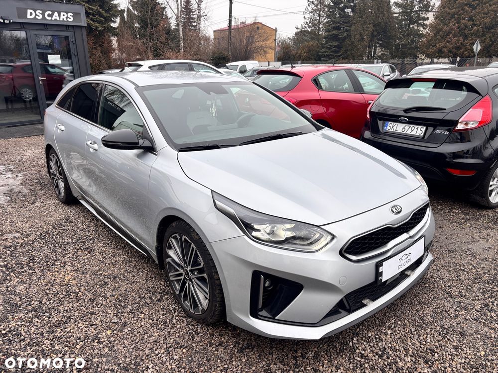 Kia ProCeed - 24