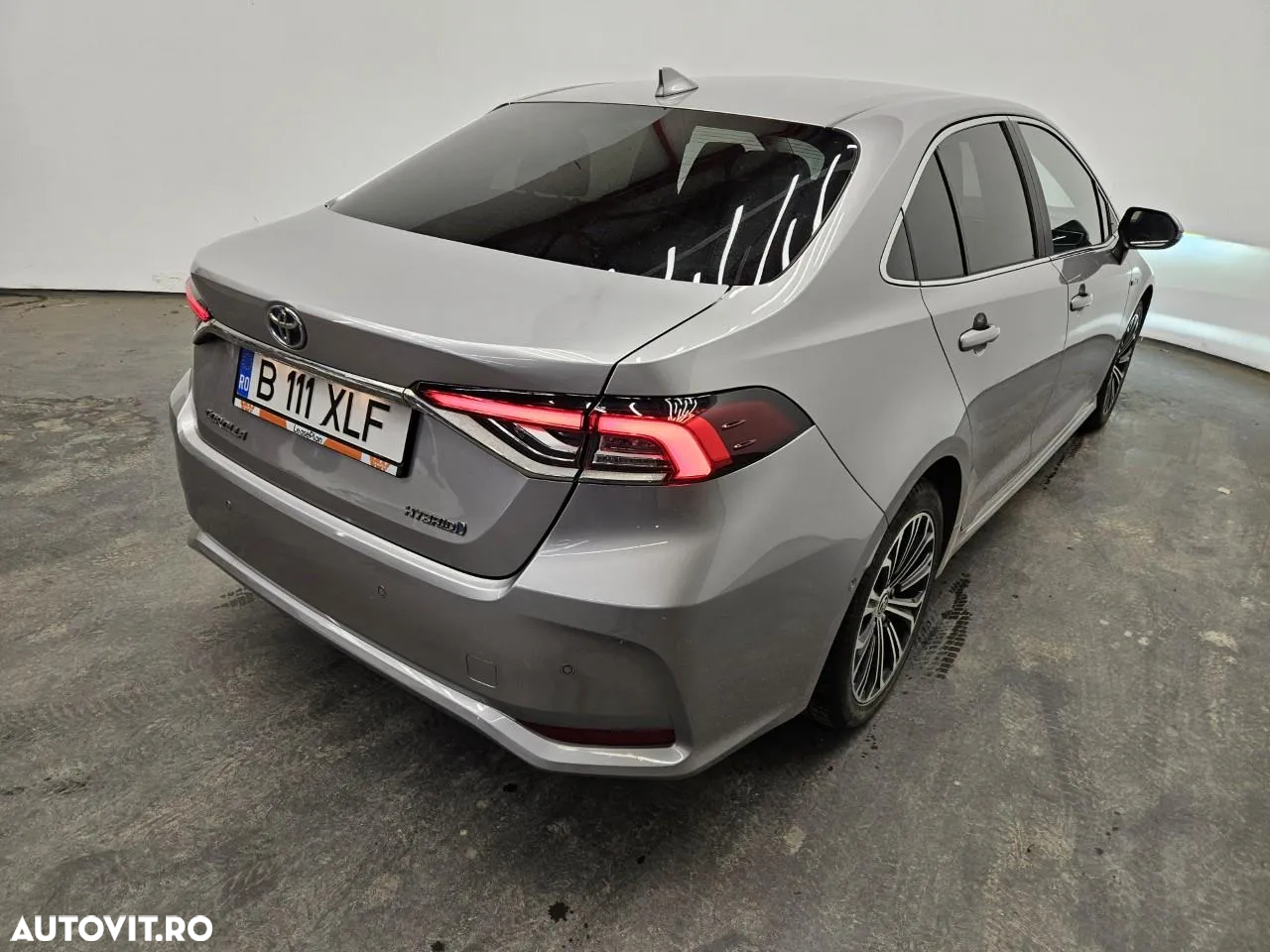 Toyota Corolla - 2