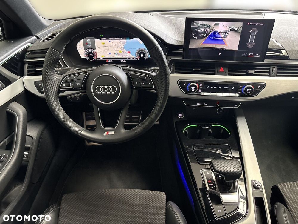 Audi A4 Limousine - 11