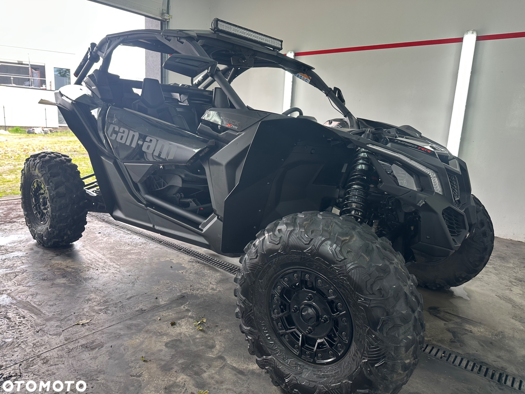 Can-Am Maverick - 8