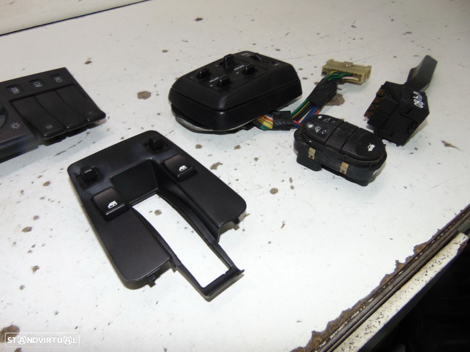 Interruptores vidros elétricos/Relógio - 8