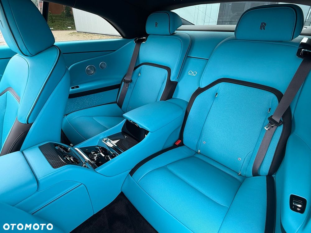 Rolls-Royce Spectre - 18