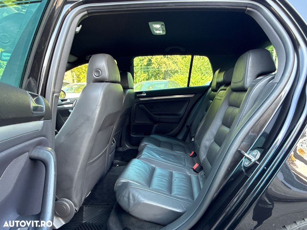 Volkswagen Golf 2.0 FSI GTI - 9