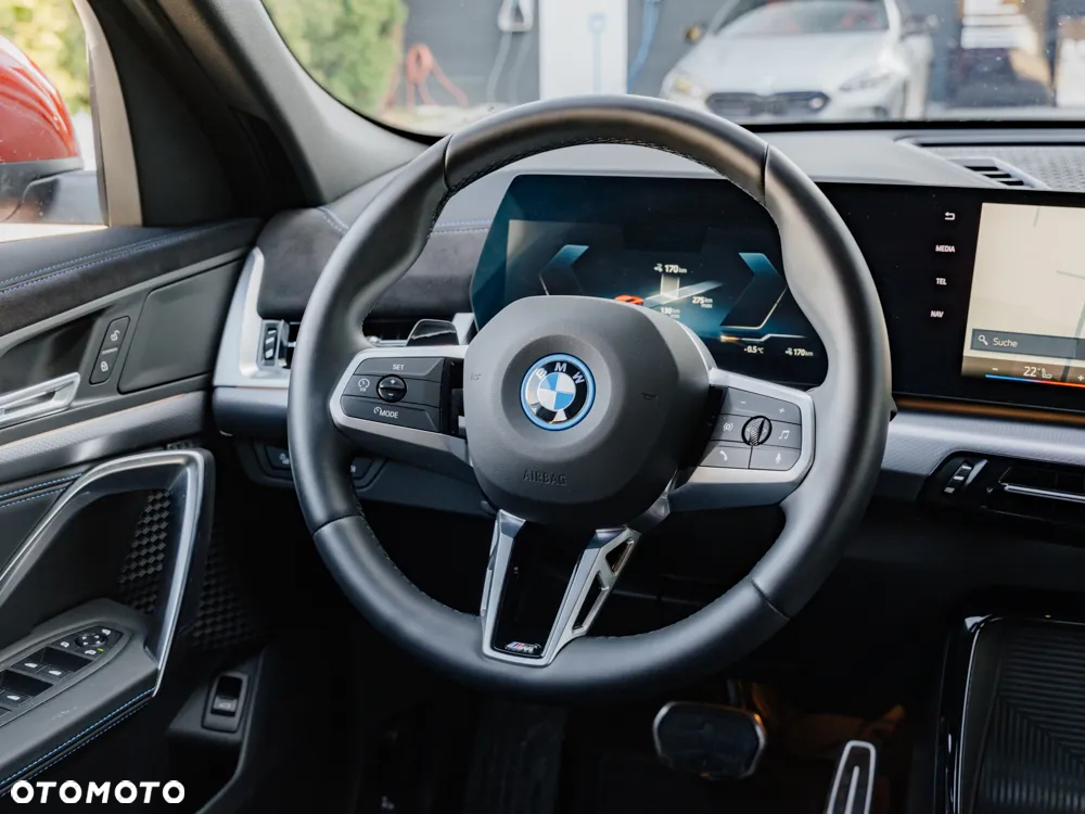 BMW iX2 eDrive20 - 6