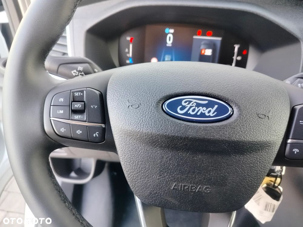 Ford Transit Pojedyncza kabina - 10