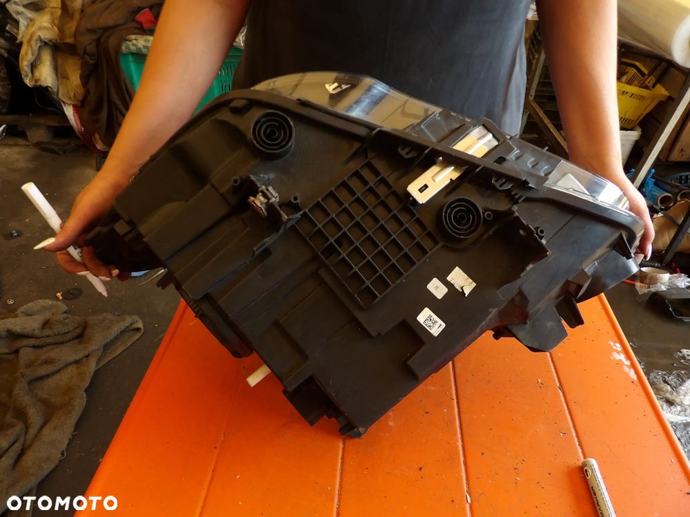 BMW - F48,X3 - H7 - PRAWA LAMPA PRZEDNIA - UK - 7346536 - 6