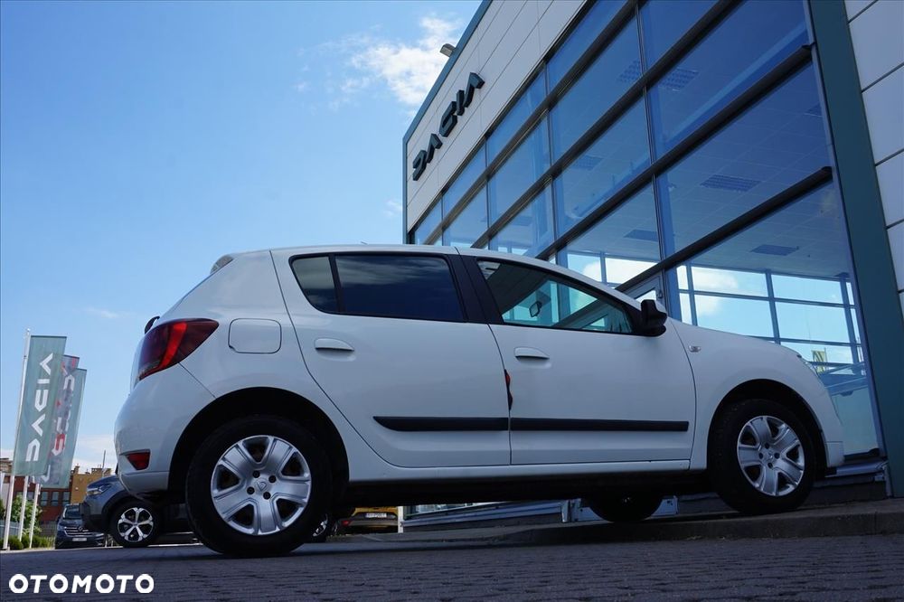 Dacia Sandero 1.2 16V Laureate - 19
