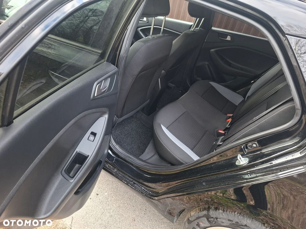 Hyundai i20 1.2 Intro Edition - 14