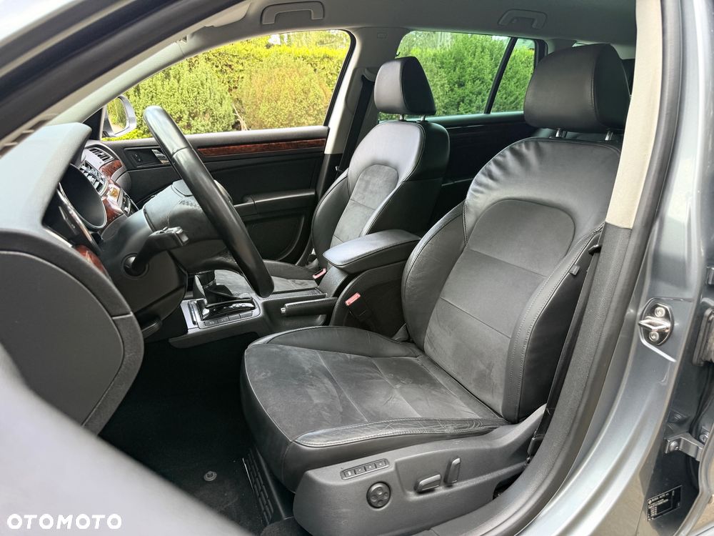 Skoda Superb 2.0 TDI Green tec DSG Elegance - 10