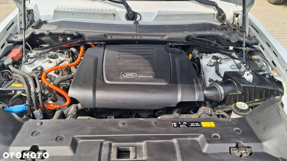 Land Rover Defender 2.0 P300e PHEV X-Dynamic SE - 21