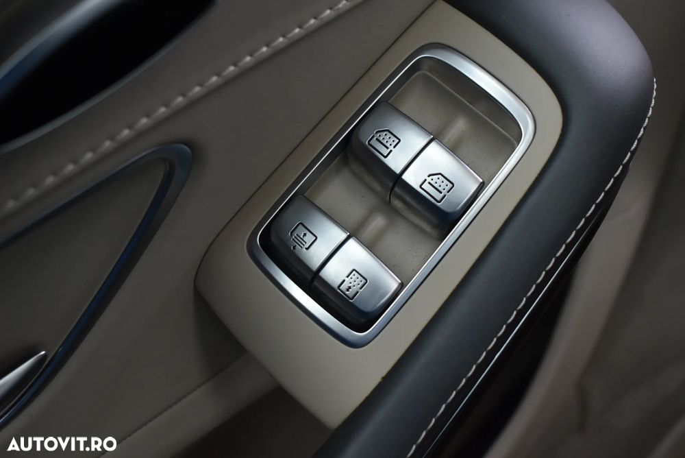 Mercedes-Benz S 560 4MATIC Aut. - 25