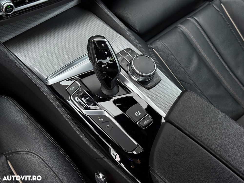 BMW Seria 5 540d xDrive AT - 16