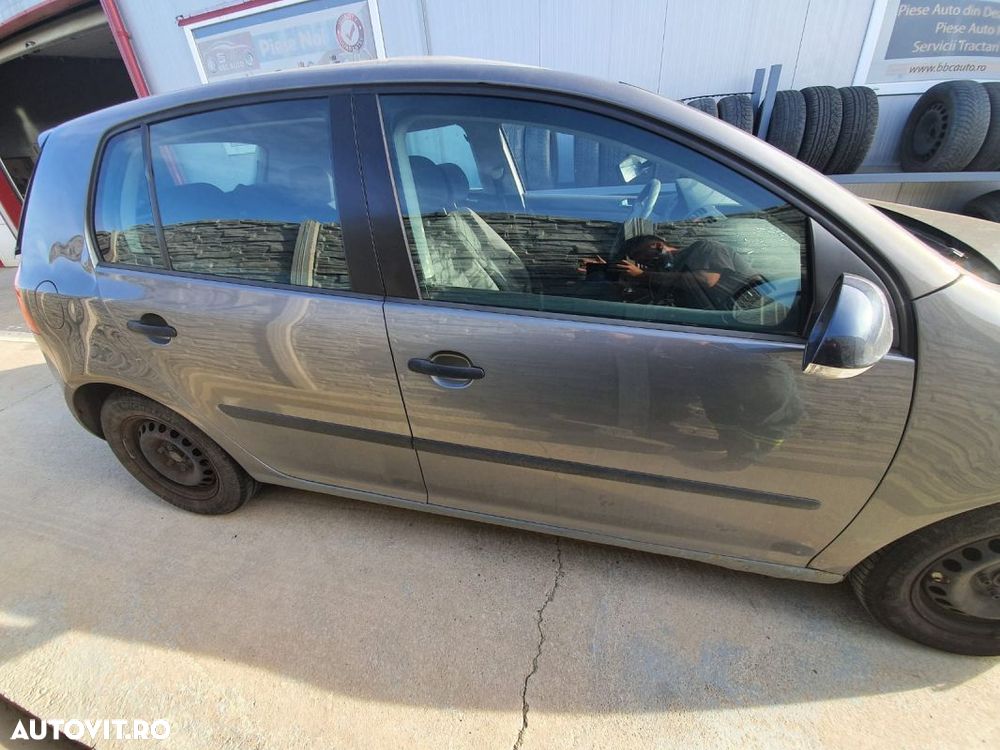 USA VW GOLF 5 D.F - 2