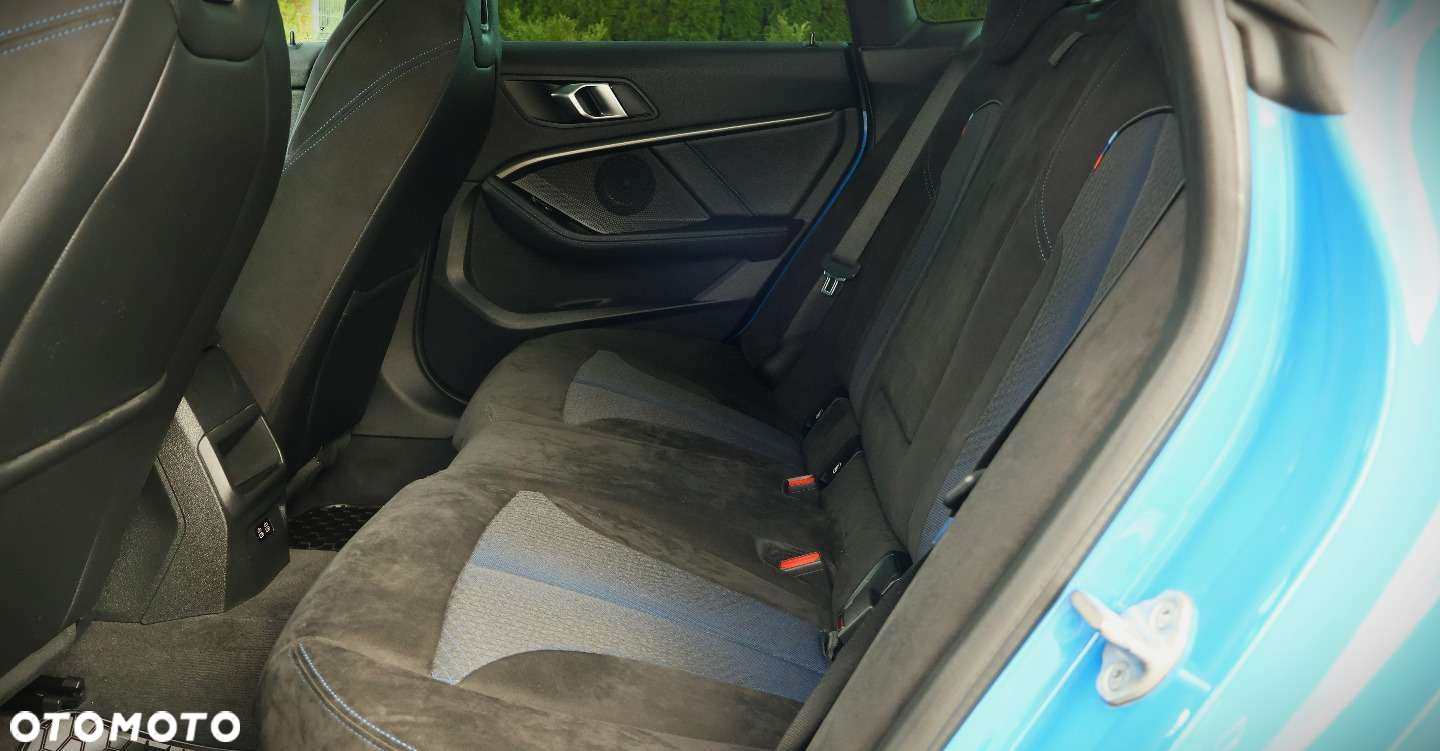 BMW Seria 2 218d M Sport - 16