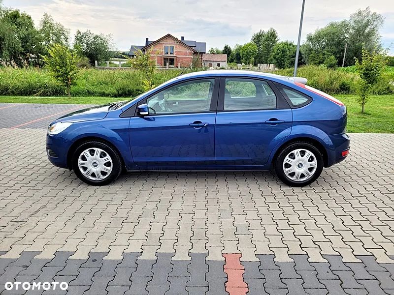 Ford Focus 1.6 16V Ambiente - 4