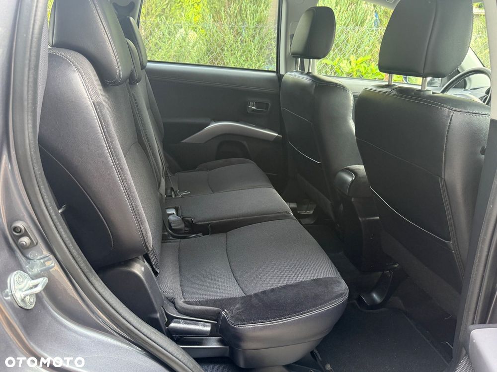 Mitsubishi Outlander 2.0 2WD CVT Invite - 22