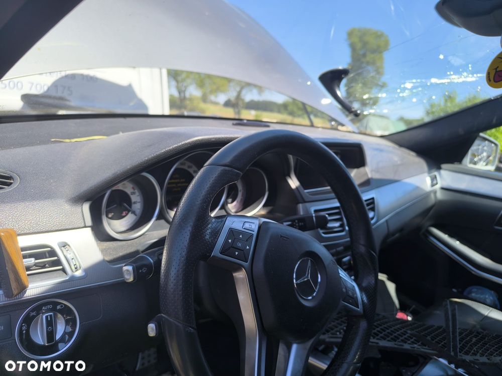Mercedes-Benz Klasa E 220 BlueTEC 4Matic 7G-TRONIC Elegance - 4