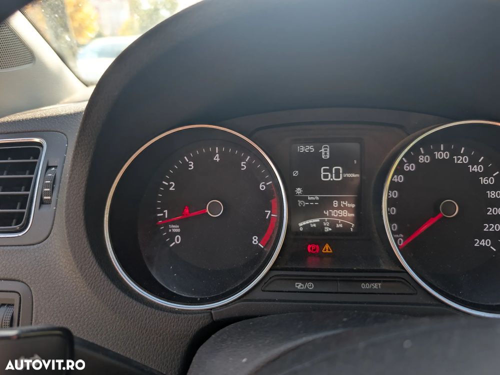 Volkswagen Polo - 6
