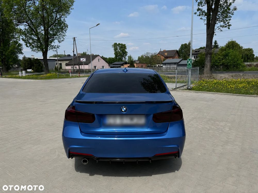 BMW Seria 3 318d M Sport - 4