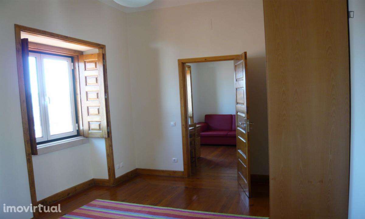 Quarto - localizado em  Coimbra - Grande imagem: 5/8