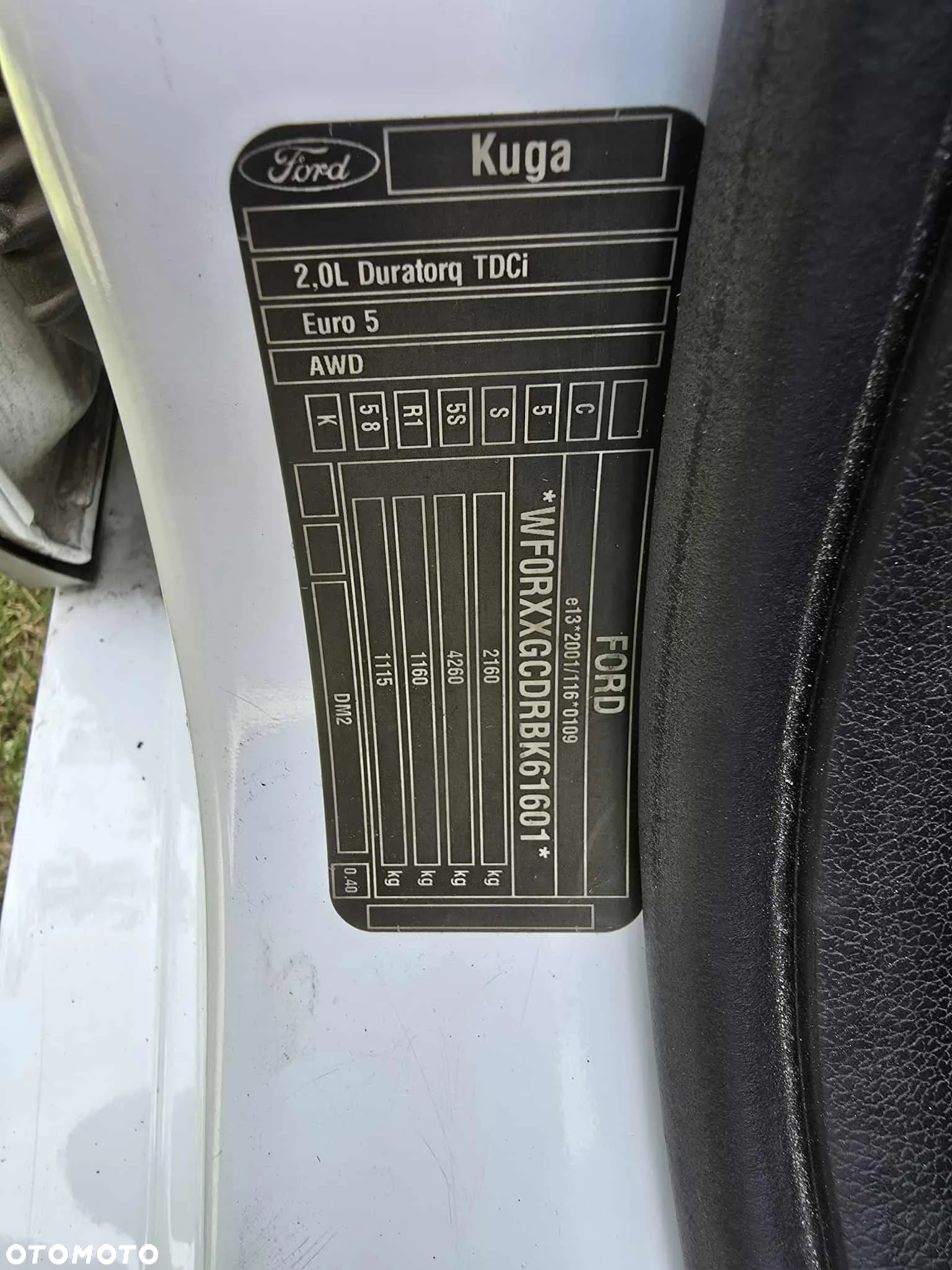 Ford Kuga 2.0 TDCi Individual MPS6 - 12