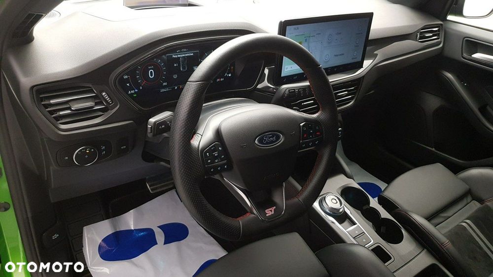Ford Focus - 20