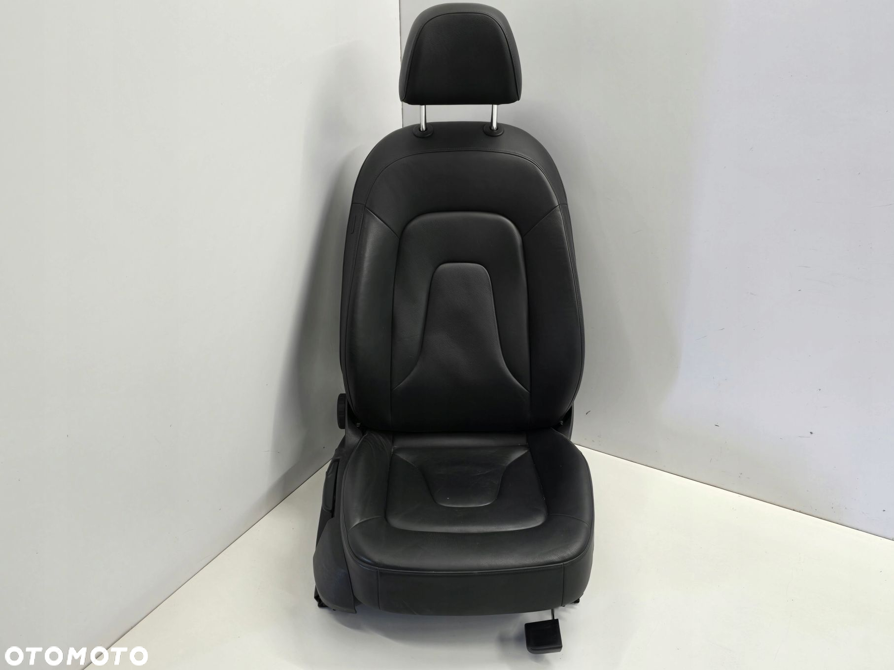 AUDI A4 B8 KOMBI 12R FOTELE KANAPA BOCZKI - 2