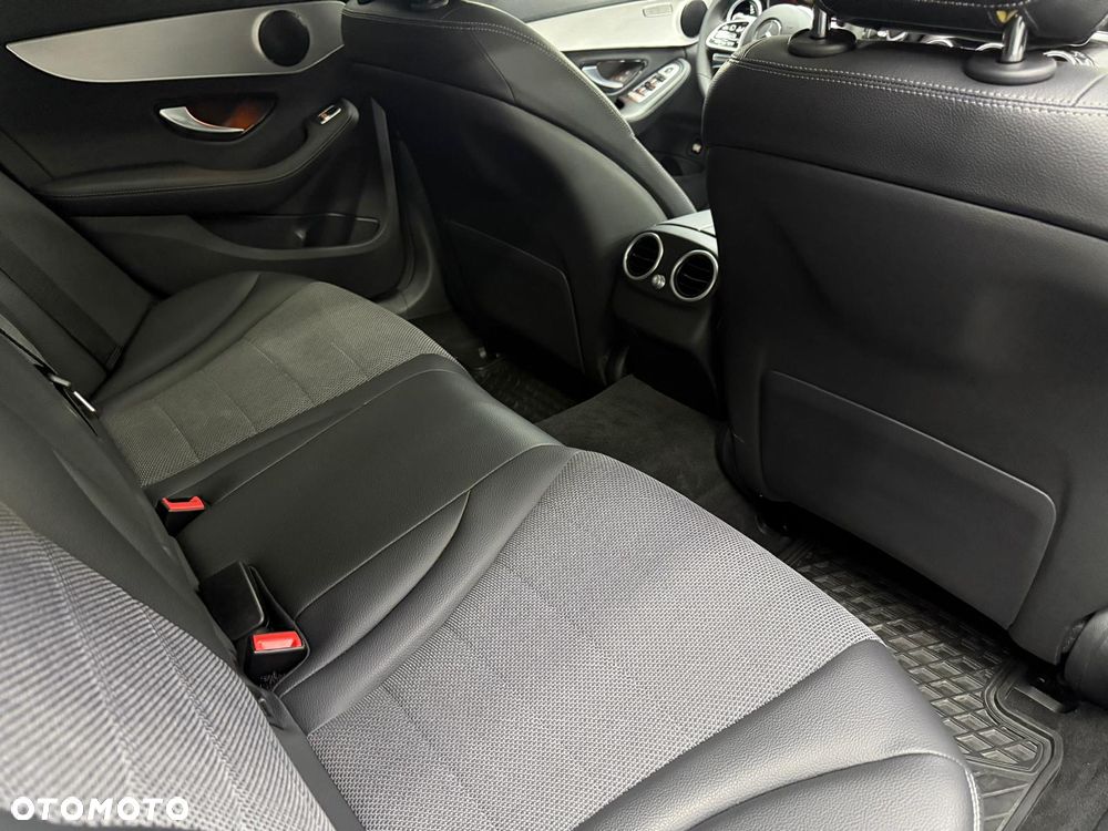 Mercedes-Benz Klasa C - 31