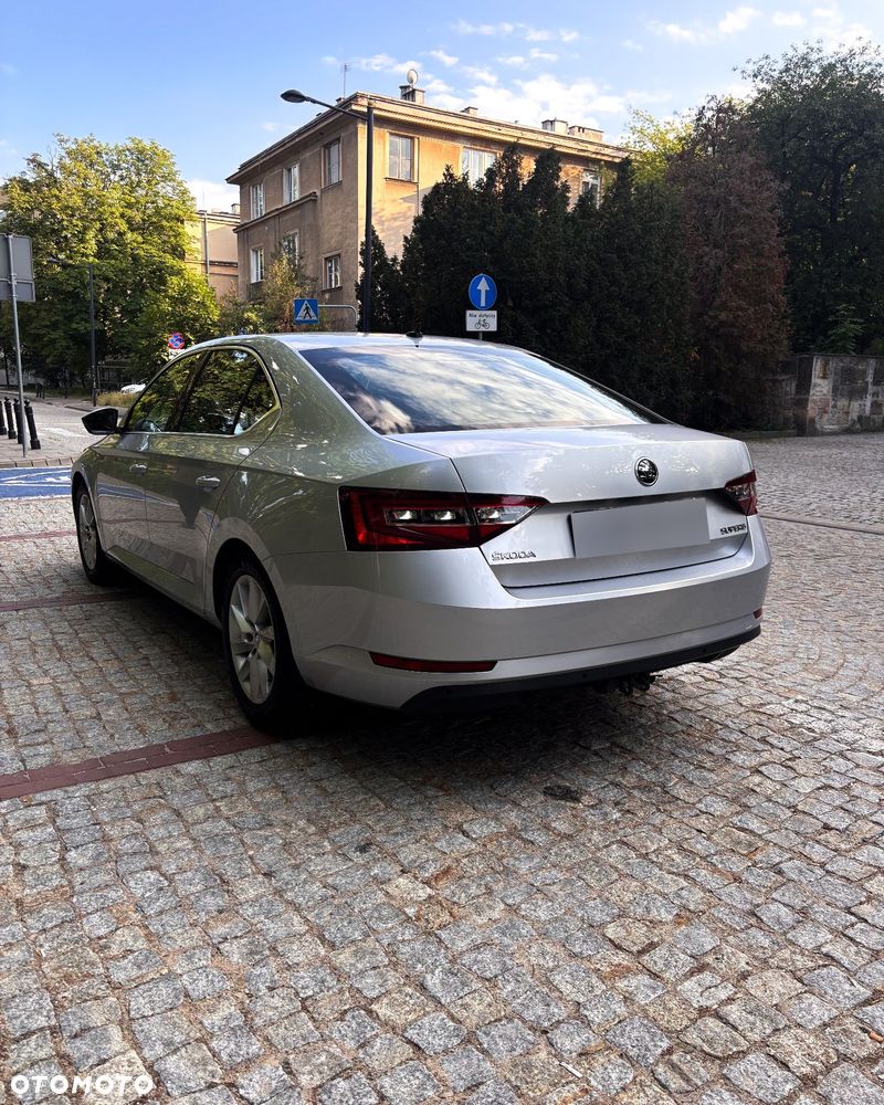 Skoda Superb 1.5 TSI ACT Ambition - 2
