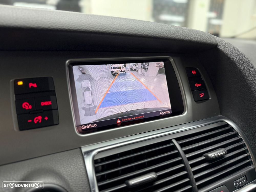 Audi Q7 3.0 V6 TDi quattro Tiptronic - 24