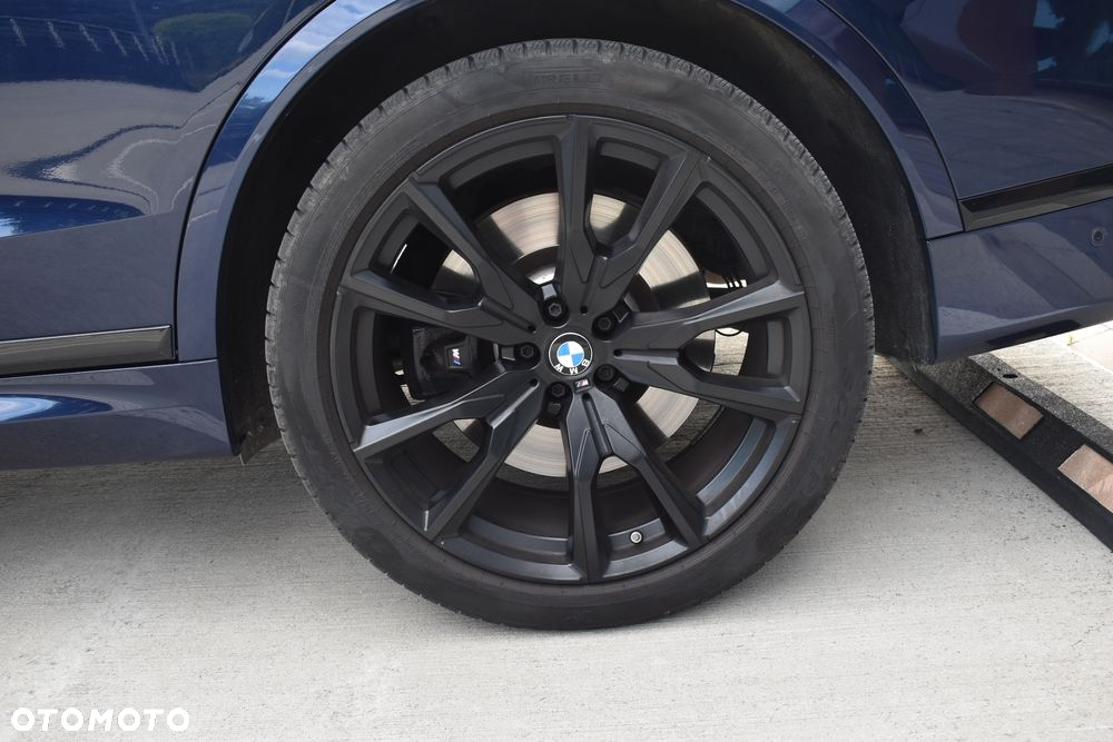 BMW X7 M50i sport - 13