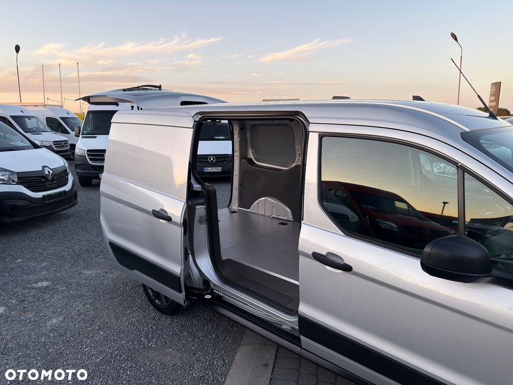 Ford Transit Connect - 18