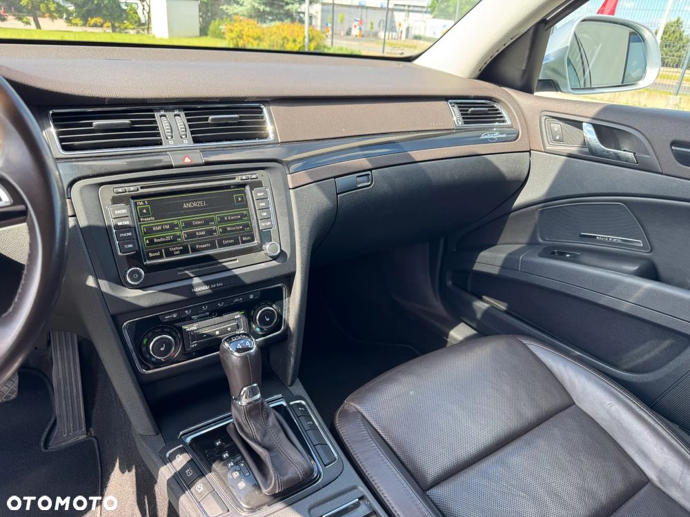 Skoda Superb 2.0 TDI 4x4 L&K DSG - 15