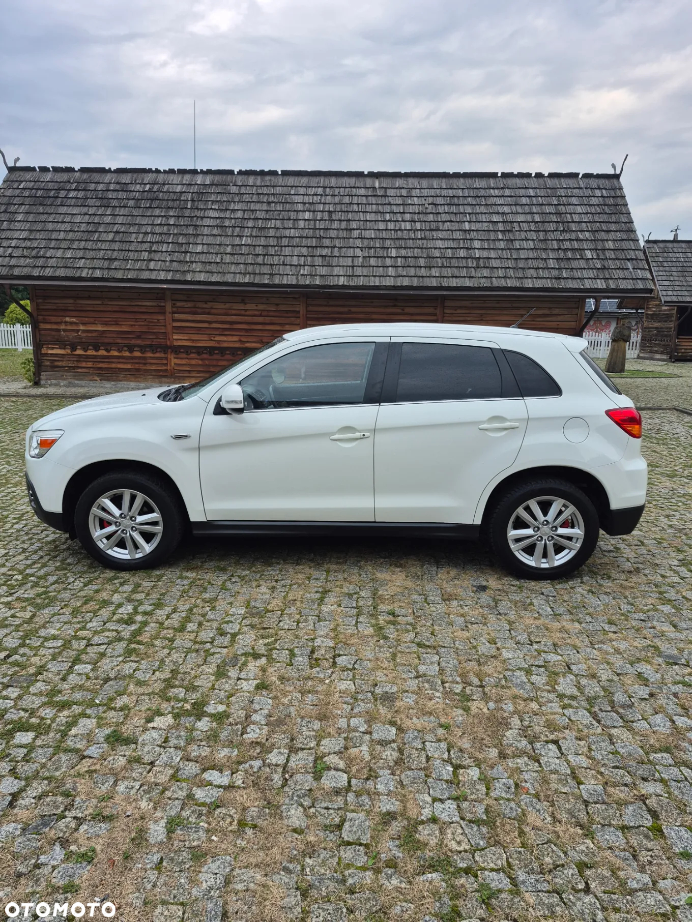 Mitsubishi ASX 1.8 DID Instyle NAVI AS&G - 11