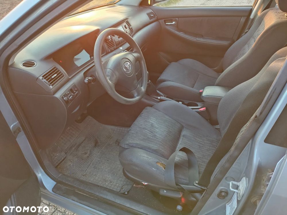 Toyota Corolla 1.4 VVT-i Base - 5