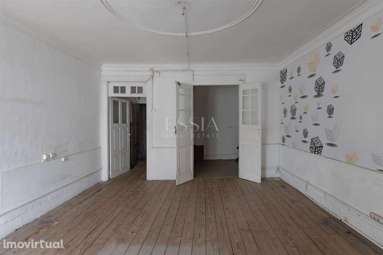 Prédio para Remodelar no Centro do Porto - Grande imagem: 3/17